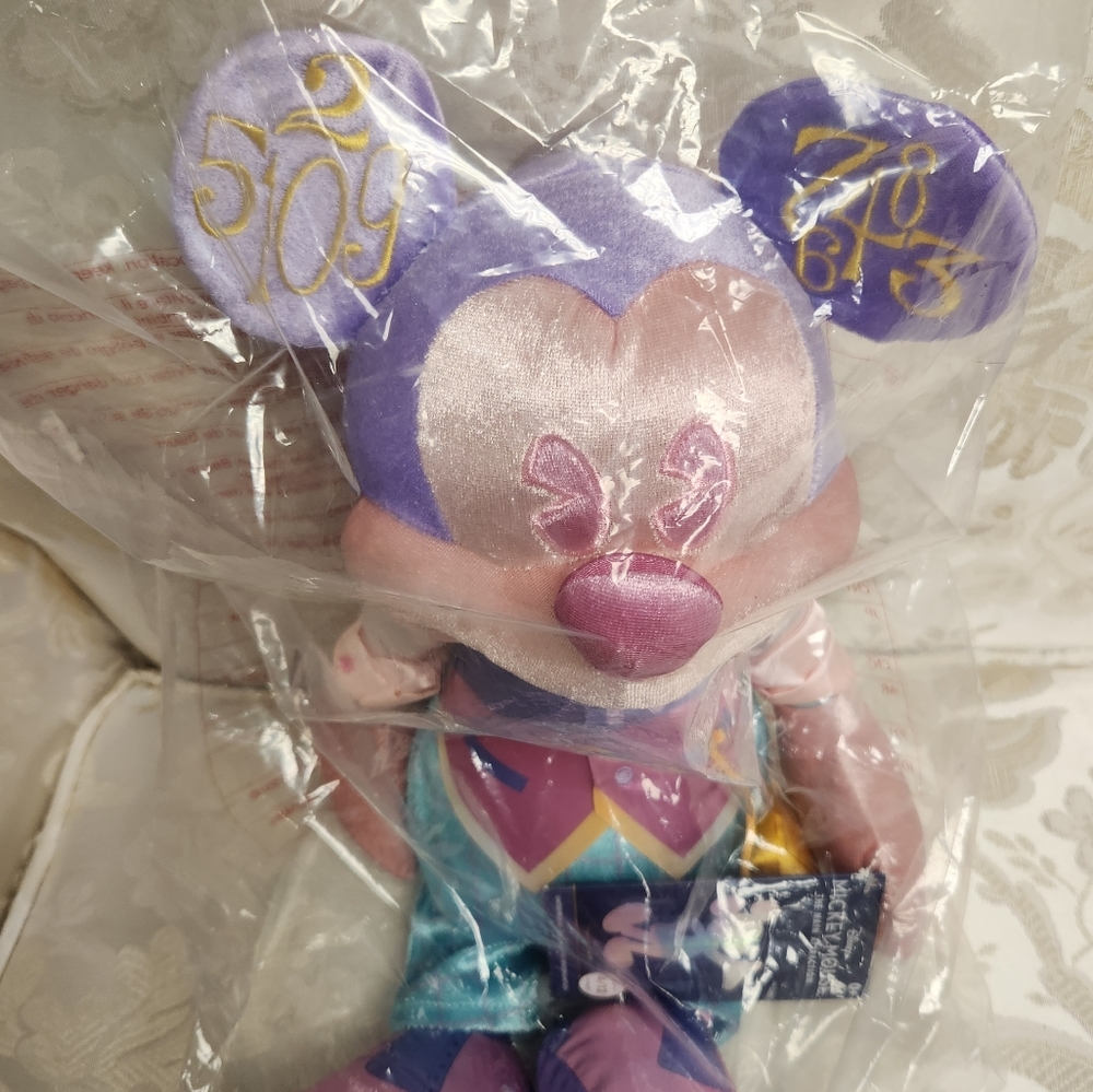 Disney Mickey Mouse the Main Attraction Mickey Plush - It's A Small World - Picture 4 of 11